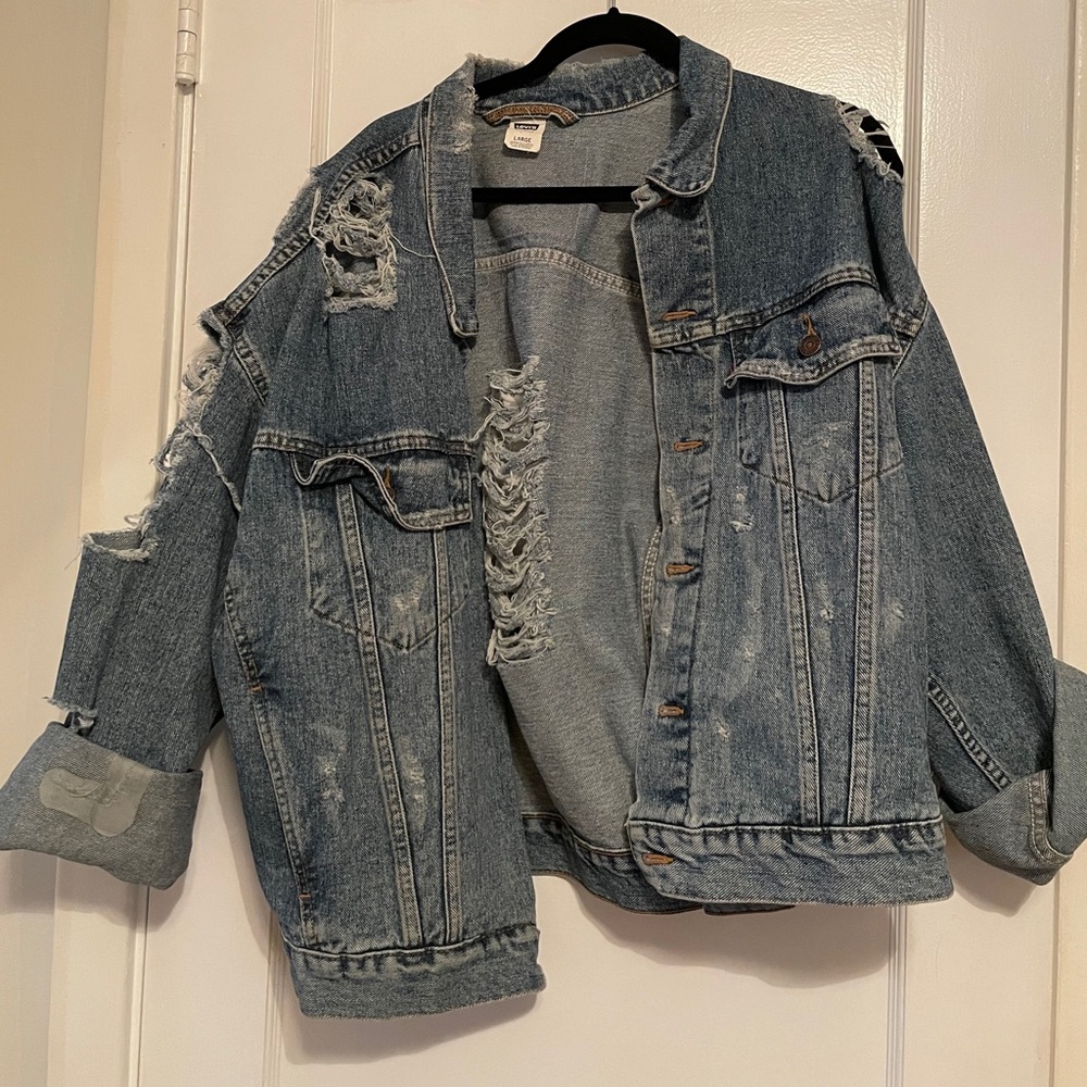 Levi’s oversized jean jacket